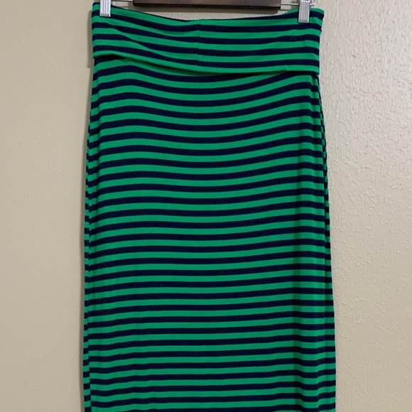 Yala Striped Green and Black‎ Midi Skirt - Picture 3 of 6